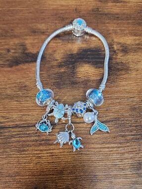 Price Depends On The Braclet 1pc Snake Bone Bracelet With Blue Diamond Clasp-